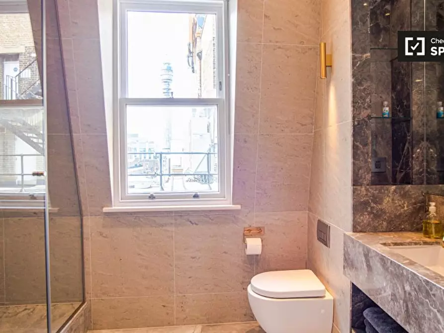 Immagine 11 di Appartamento in affitto  in Eastcastle St a Camden Town