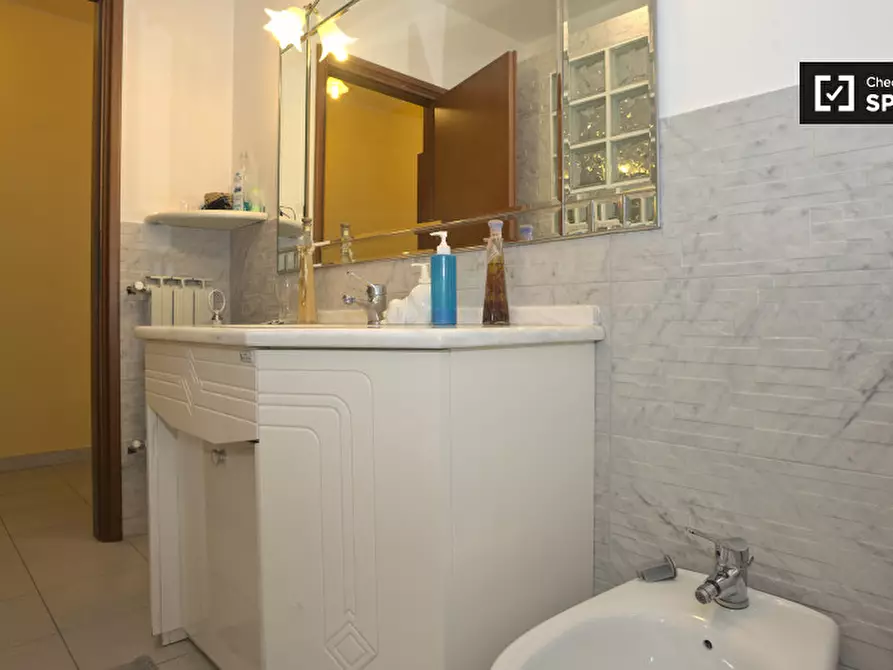 Immagine 8 di Appartamento in affitto  in Via Servigliano a Roma