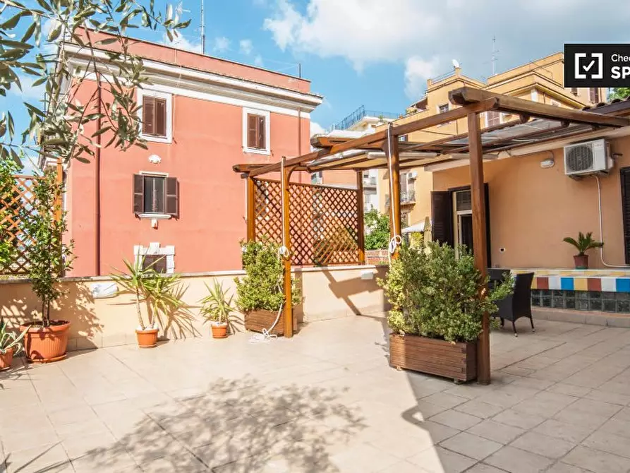 Immagine 14 di Ufficio in affitto  in Via di Monte del Gallo a Roma