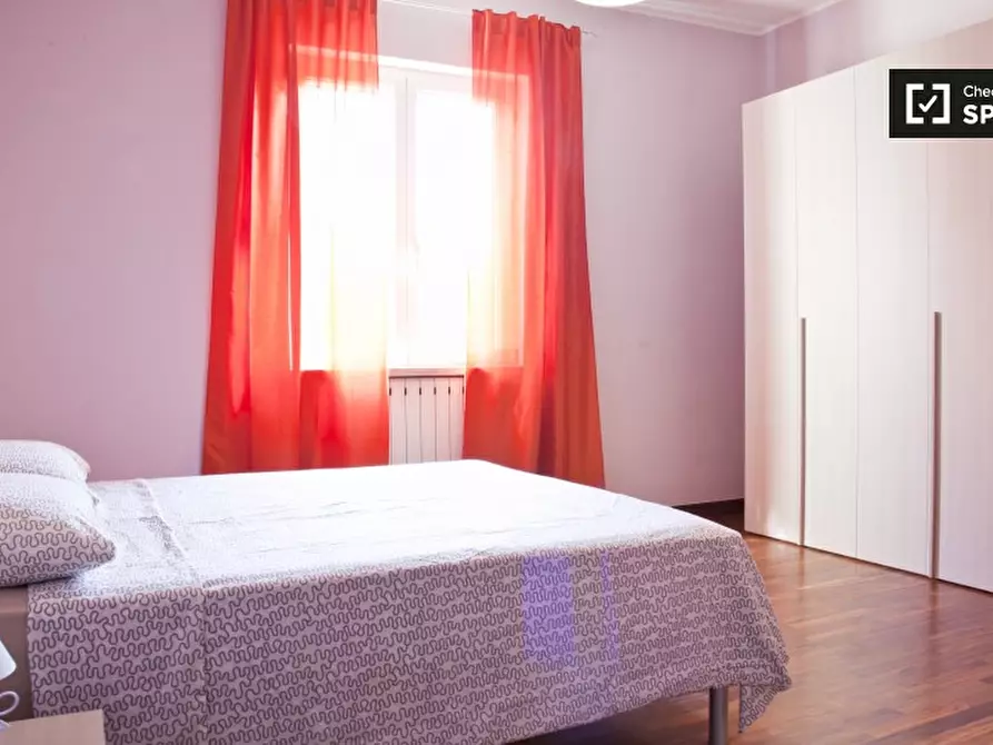 Immagine 6 di Camera condivisa in affitto  in Via Avegno a Roma