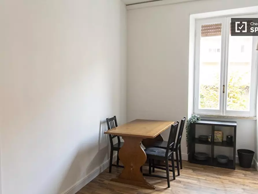 Immagine 10 di Camera condivisa in affitto  in Viale delle Medaglie d'Oro a Roma