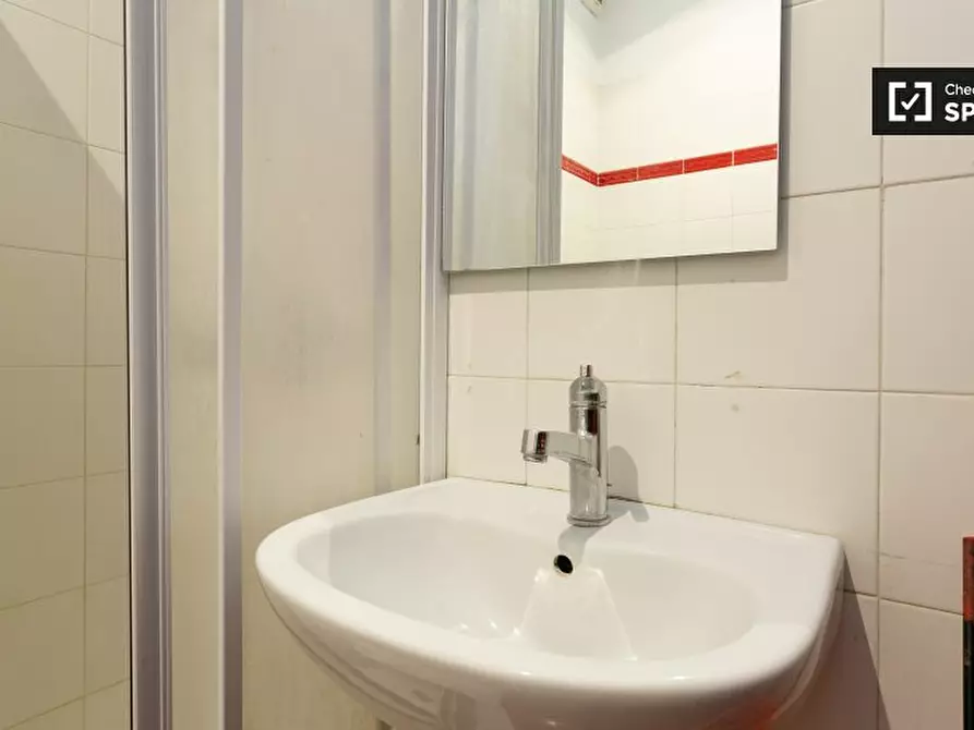 Immagine 17 di Camera condivisa in affitto  in Viale Liguria a Milano