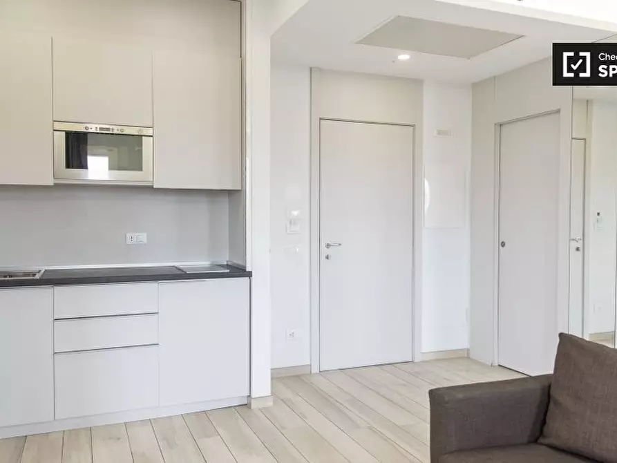 Immagine 2 di Appartamento in affitto  in Via di Acqua Bullicante a Roma