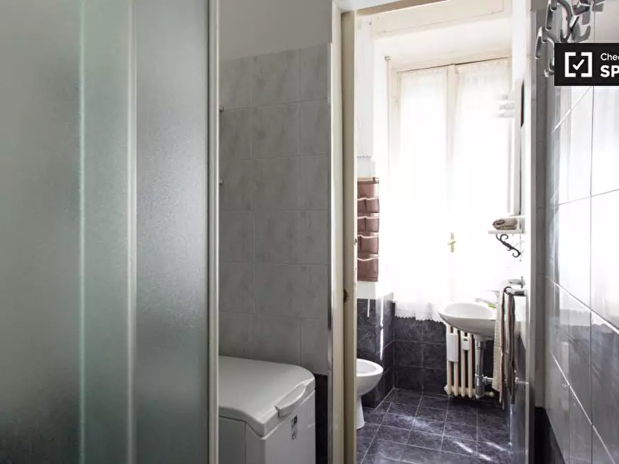 Immagine 13 di Camera condivisa in affitto  in Viale Romagna a Milano