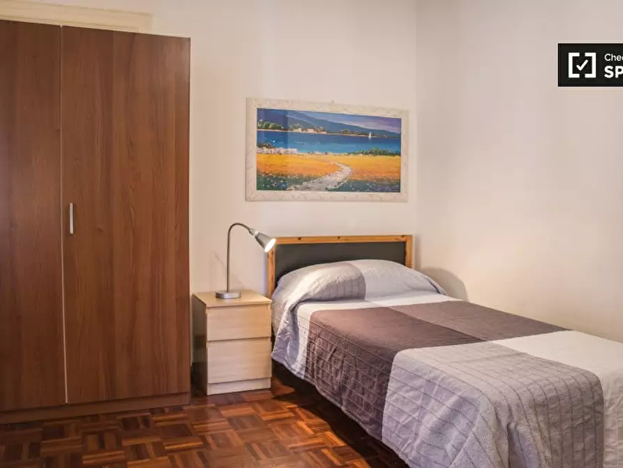 Immagine 15 di Camera condivisa in affitto  in Via Salaria, 00198 Roma RM, Italy a Roma