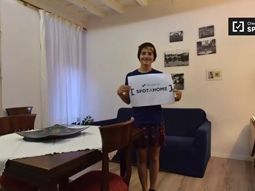 Immagine 5 di Appartamento in affitto  in Via dei Gigli d'Oro a Roma