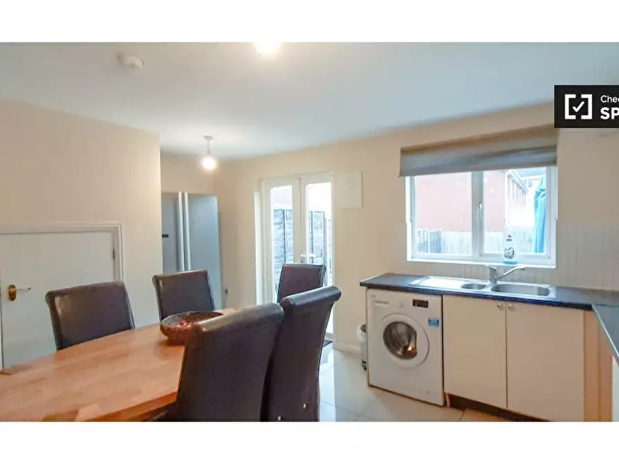 Immagine 9 di Appartamento in affitto  in Hill View Dr a Eltham