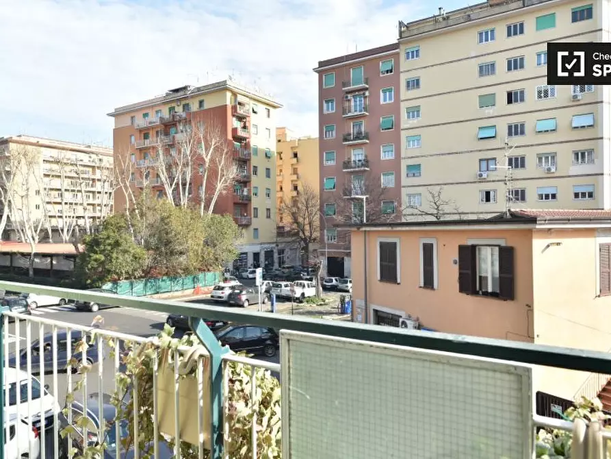 Immagine 12 di Appartamento in affitto  in Via Fra Mauro a Roma