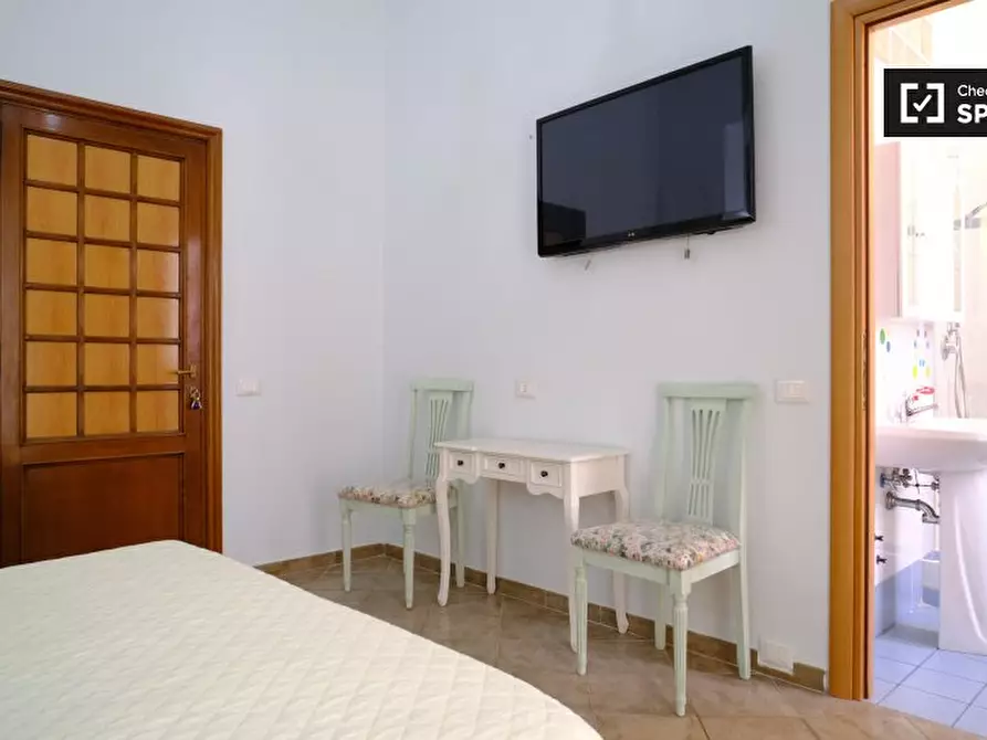 Immagine 3 di Residence in affitto  in Via Albalonga a Roma