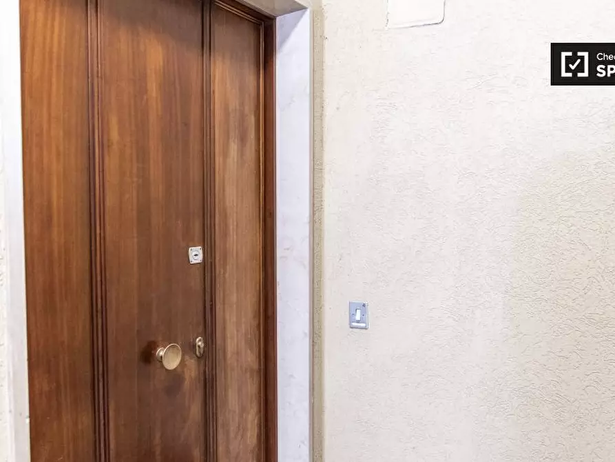 Immagine 13 di Camera condivisa in affitto  in Via Aurelia a Roma