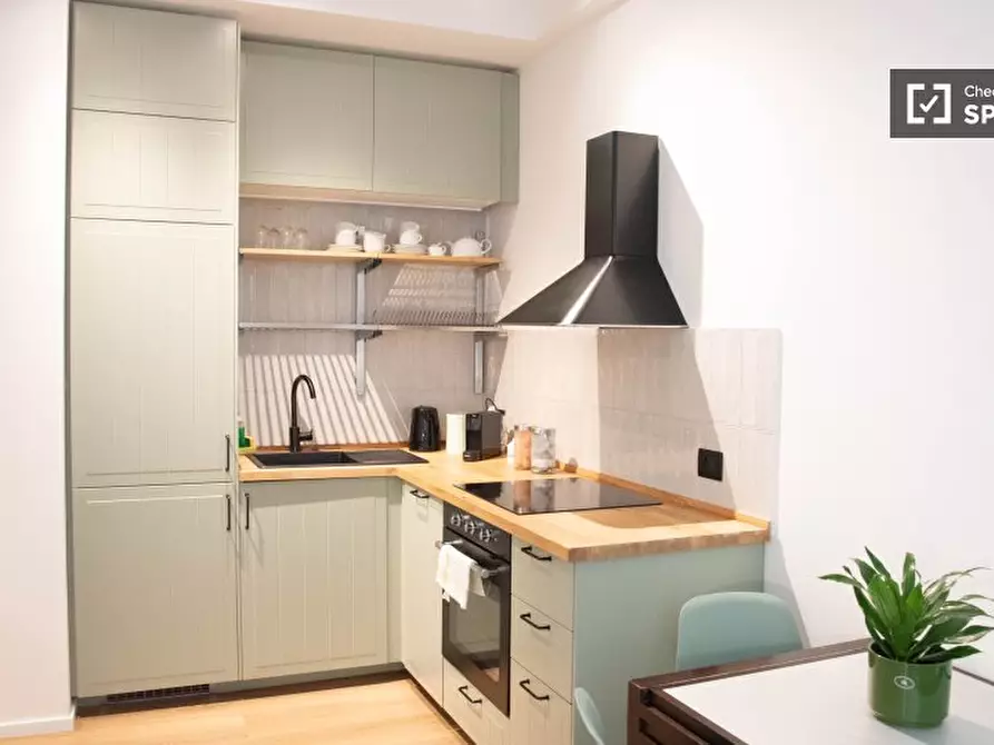 Immagine 13 di Appartamento in affitto  in Via Satrico a Roma