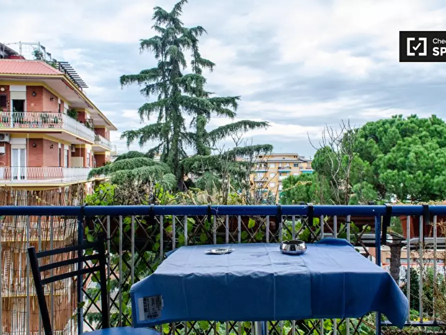 Immagine 8 di Camera condivisa in affitto  in Via Renzo da Ceri, 00176 Roma RM, Italy a Roma