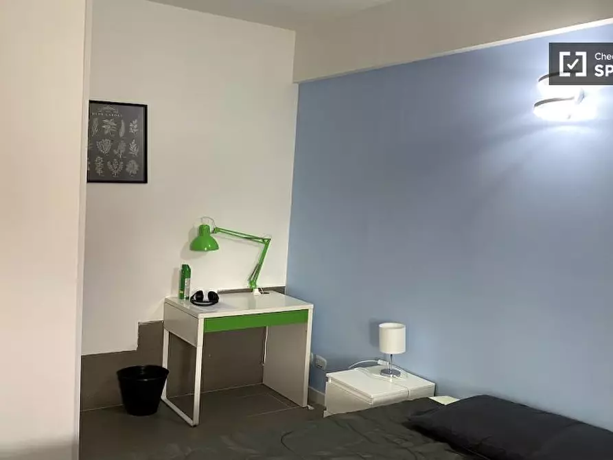 Immagine 2 di Camera condivisa in affitto  in Via di Carcaricola a Roma