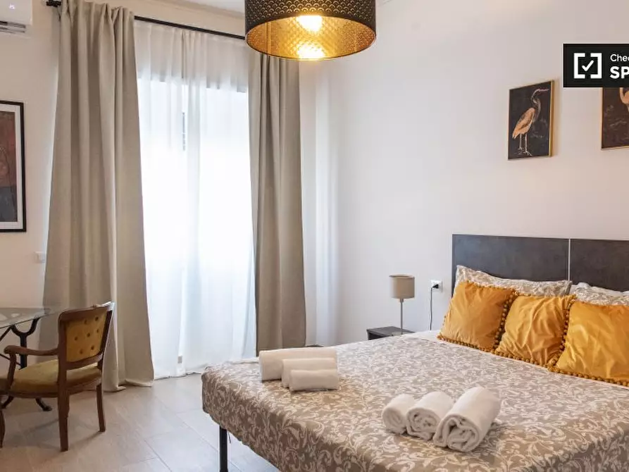 Immagine 12 di Appartamento in affitto  in Via Tuscolana a Roma