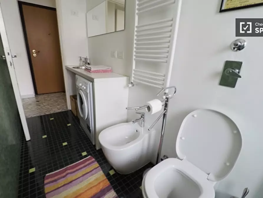 Immagine 9 di Appartamento in affitto  in via teodosio a Milano