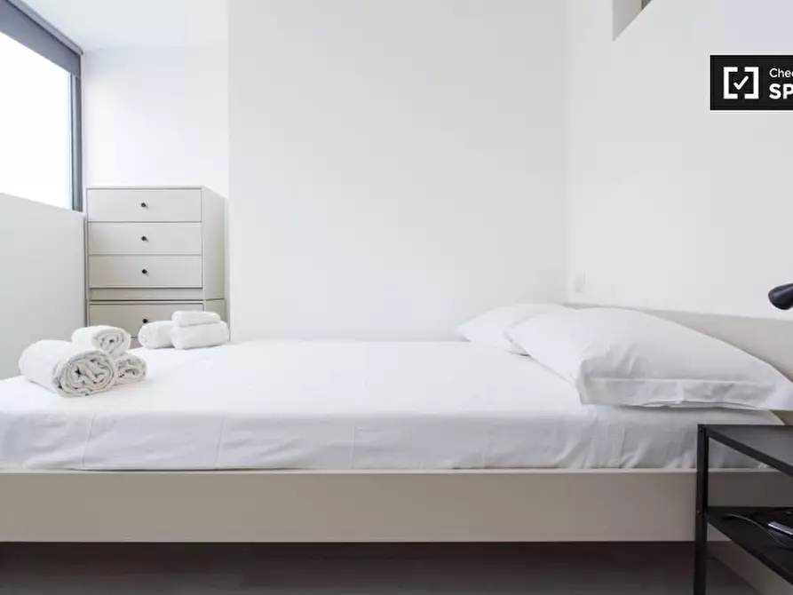 Immagine 2 di Camera condivisa in affitto  in Via Acerenza a Milano