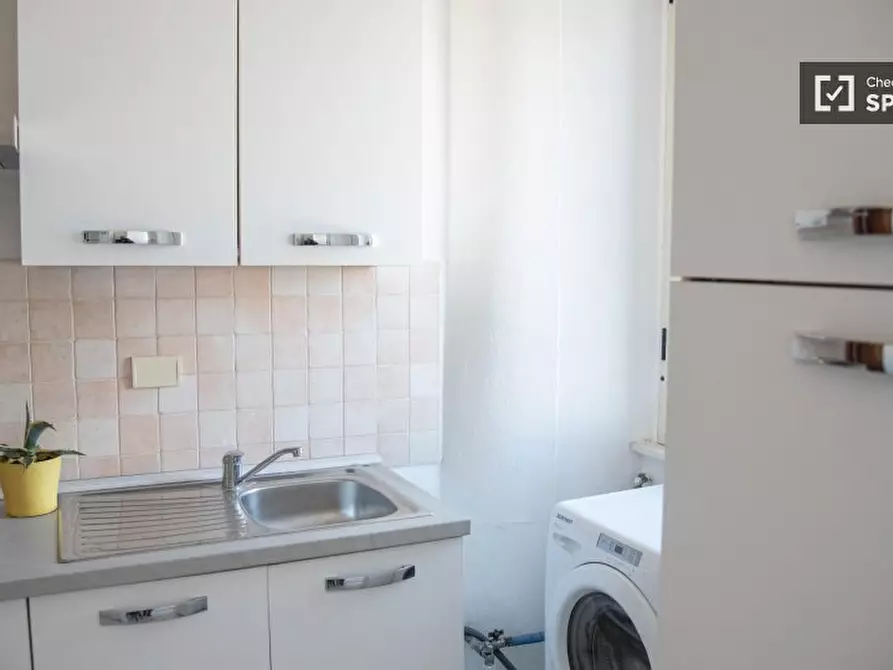 Immagine 15 di Appartamento in affitto  in Via dei Savorgnan a Roma