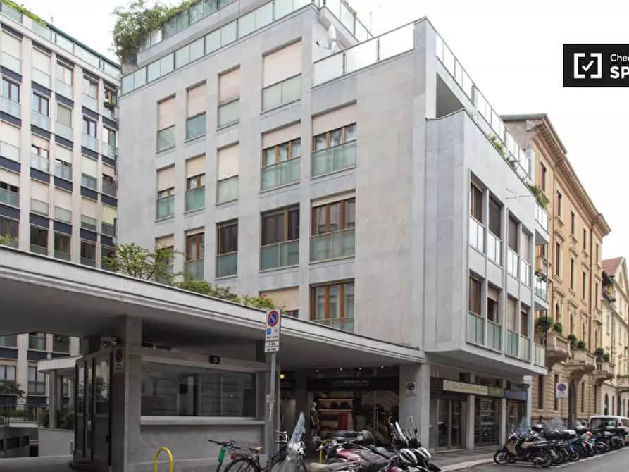 Immagine 14 di Appartamento in affitto  in Via Giuseppe Parini a Milano
