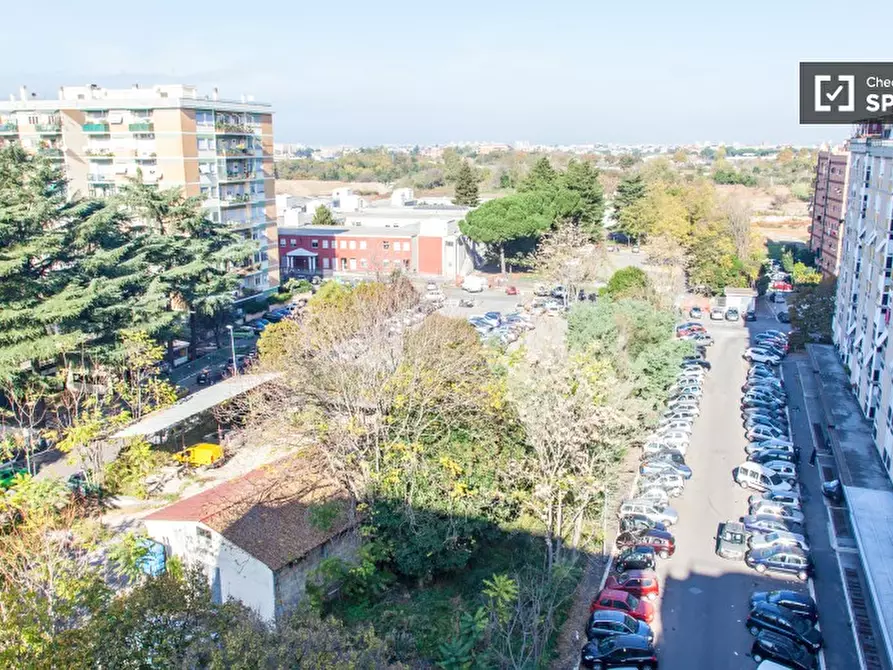 Immagine 2 di Appartamento in affitto  in Via degli Ortaggi a Roma