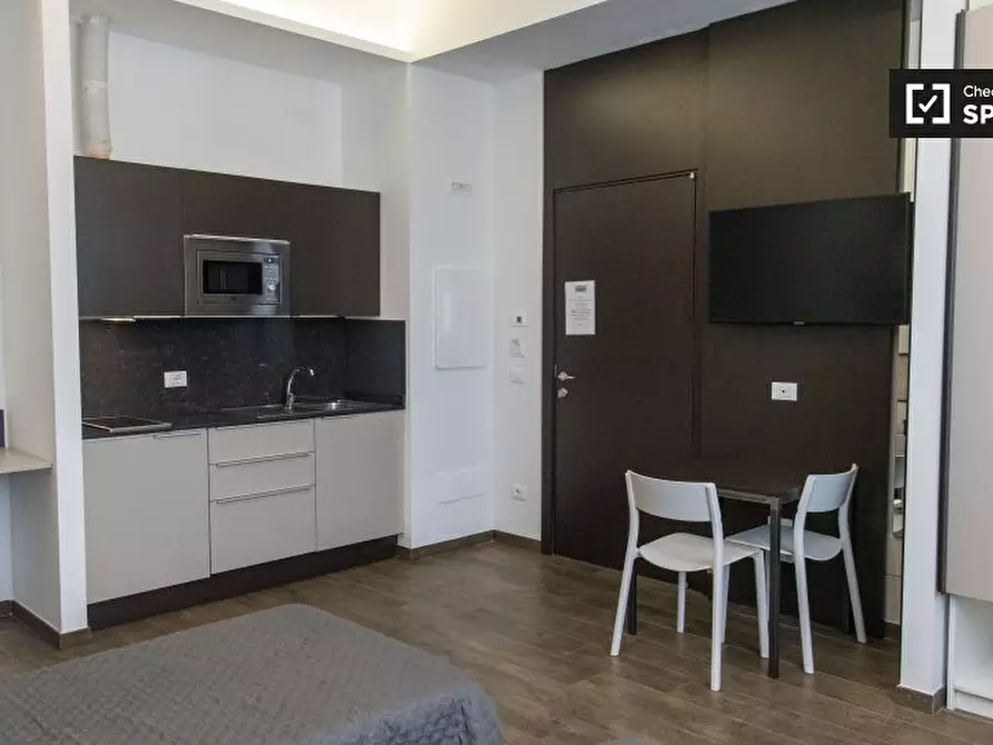 Immagine 5 di Appartamento in affitto  in Via della Marranella a Roma