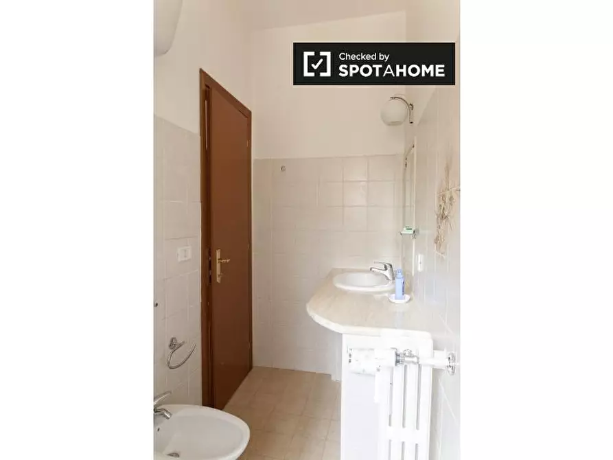 Immagine 6 di Appartamento in affitto  in Via Giuseppe Donati, 00159 Roma RM, Italy a Roma