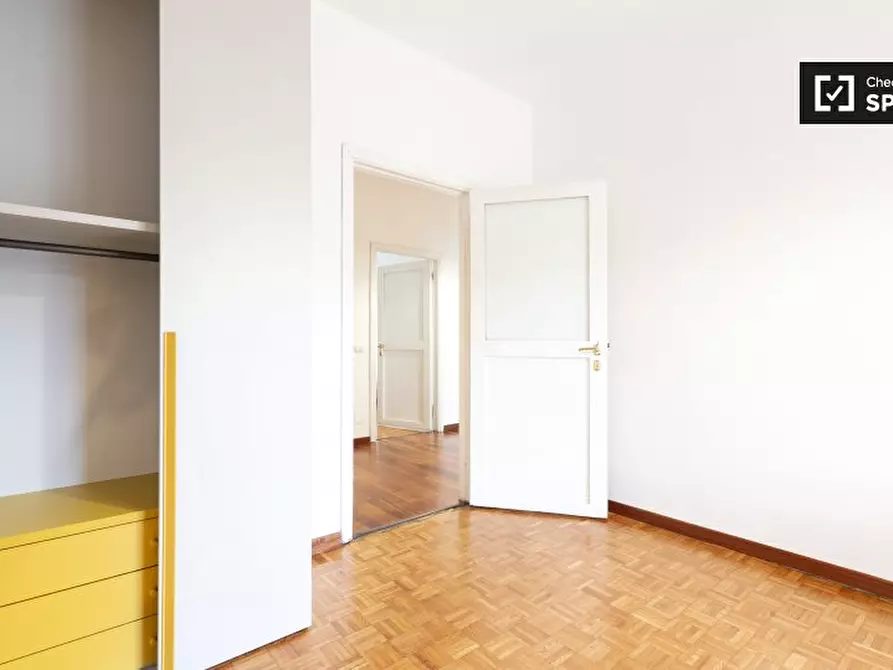 Immagine 5 di Camera condivisa in affitto  in Via Leopoldo Cicognara a Milano