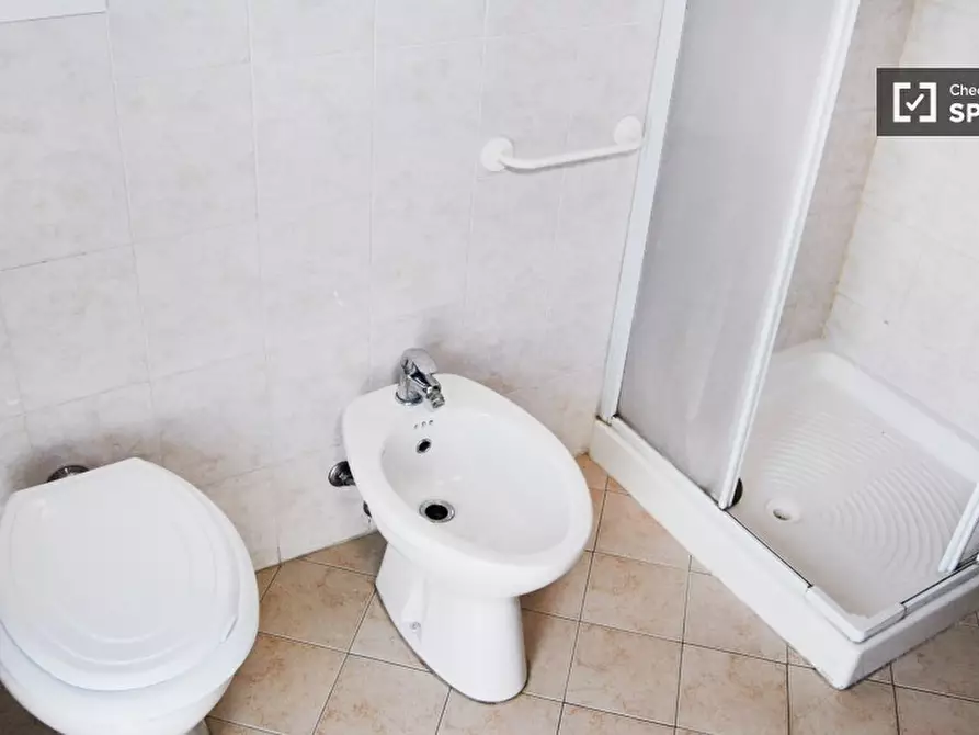 Immagine 6 di Ufficio in affitto  in via avancinio avancini a Milano