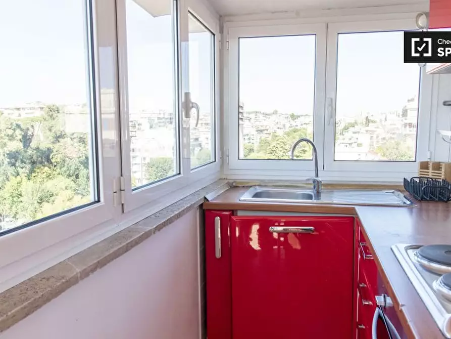 Immagine 7 di Appartamento in affitto  in Via Guido Guinizelli a Roma