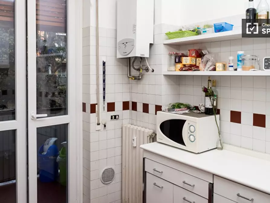 Immagine 11 di Camera condivisa in affitto  in Via Emilio de Marchi a Milano