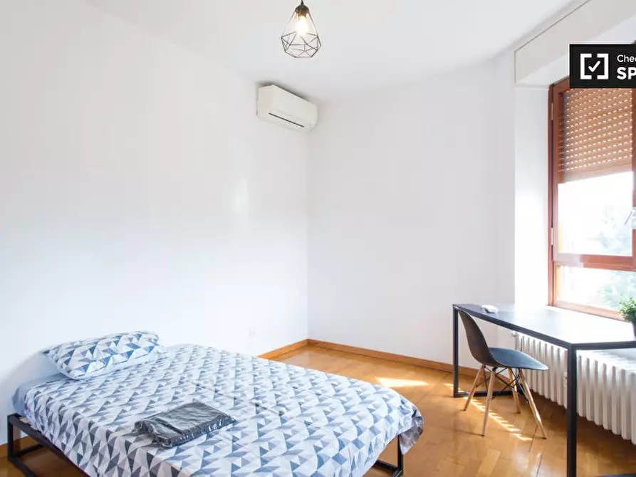 Immagine 2 di Camera condivisa in affitto  in Viale Tibaldi a Milano