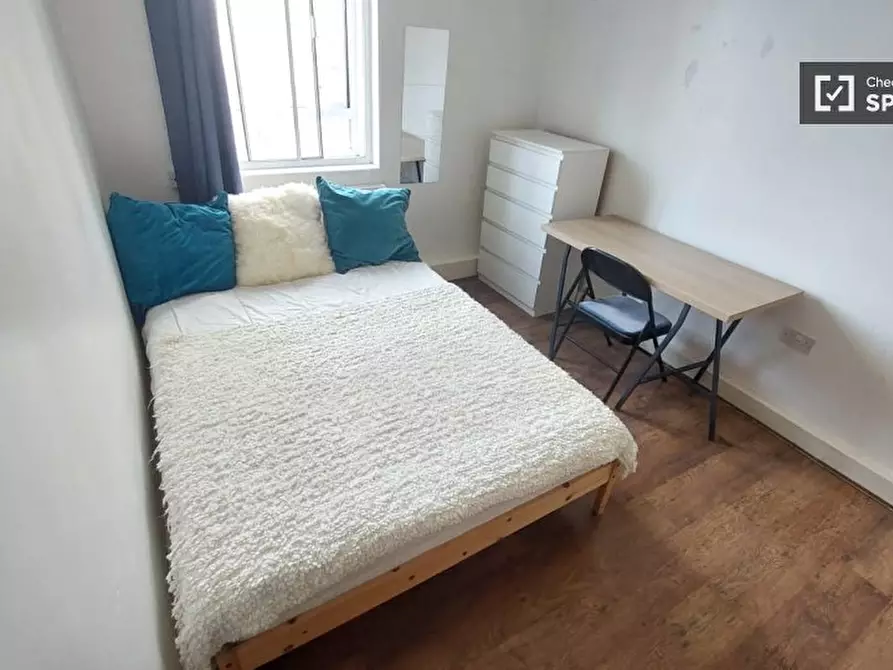 Immagine 19 di Camera condivisa in affitto  in Robert Owen House a Hammersmith