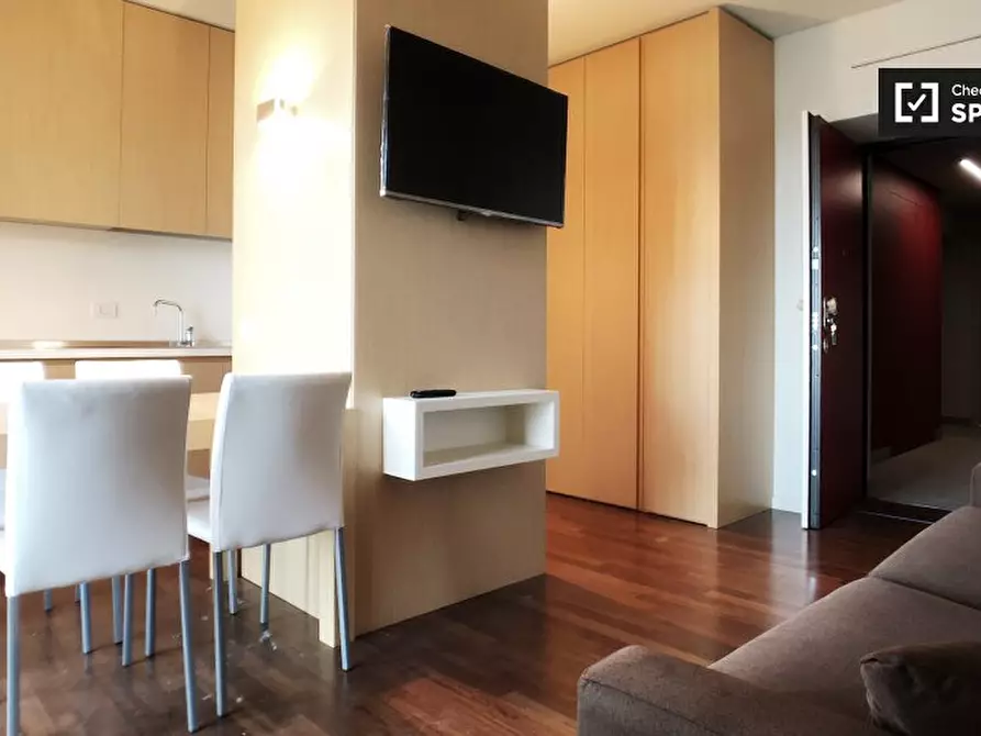 Immagine 4 di Ufficio in affitto  in Via Carlo Imbonati, 20159 Milano MI, Italy a Milano