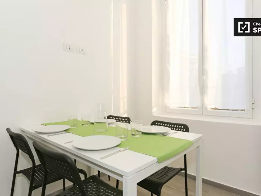 Immagine 13 di Camera condivisa in affitto  in Piazza Firenze a Milano