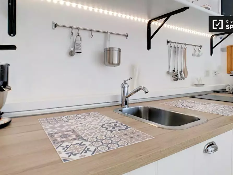 Immagine 10 di Appartamento in affitto  in Via Pastrengo, 20159 Milano MI, Italy a Milano