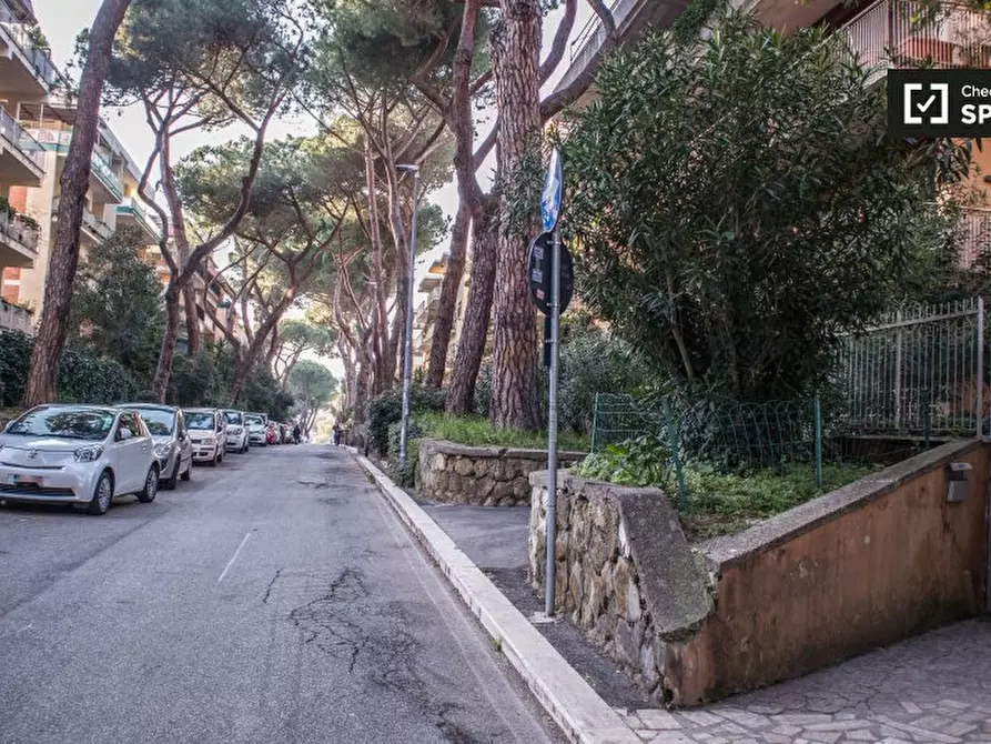 Immagine 18 di Camera condivisa in affitto  in Via Valdagno, 00191 Roma RM, Italy a Roma