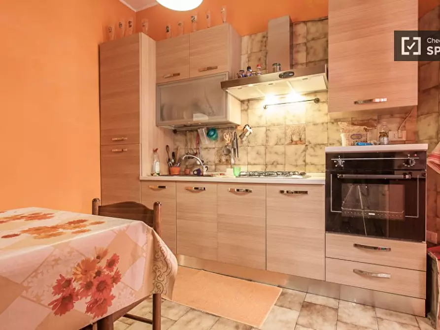 Immagine 8 di Camera condivisa in affitto  in Via Mecenate a Roma