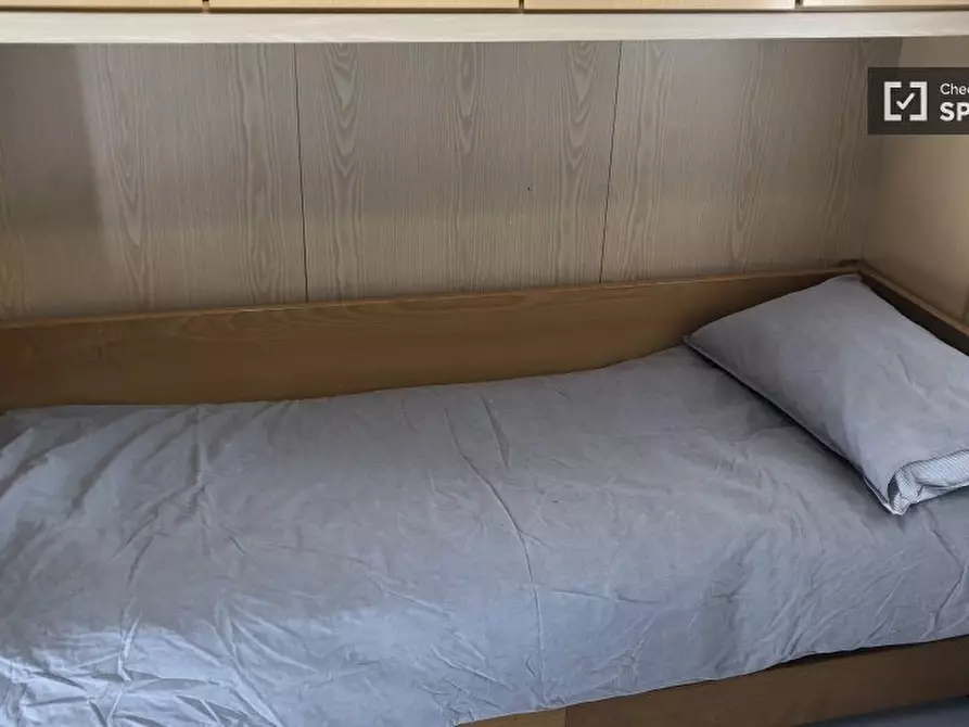 Immagine 2 di Camera condivisa in affitto  in Via Umberto I a Padova