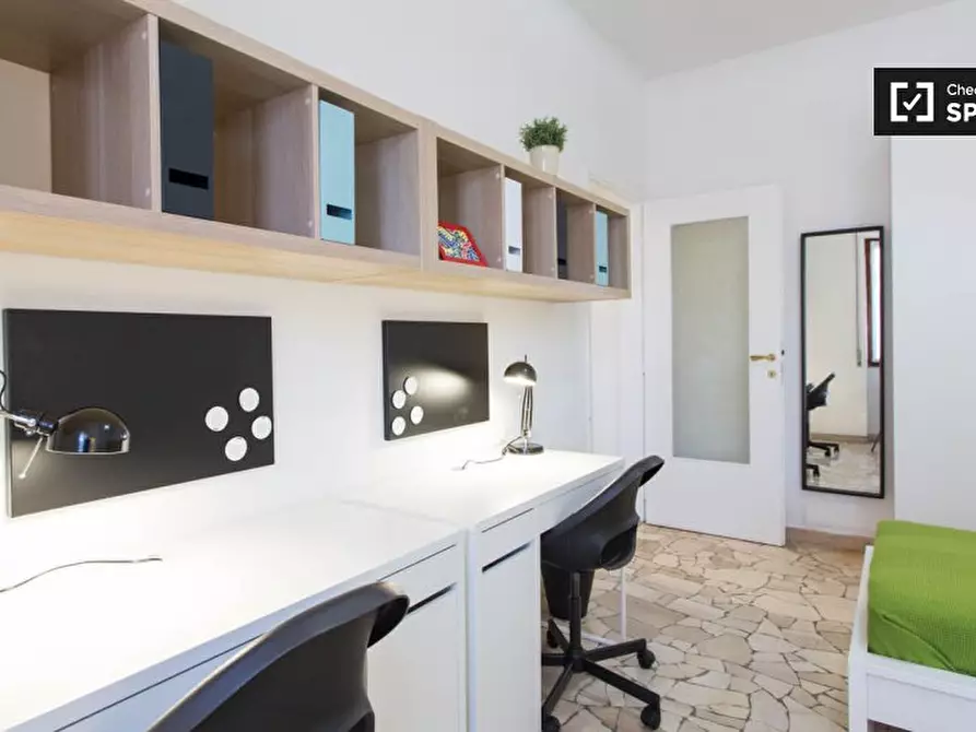 Immagine 4 di Camera condivisa in affitto  in Via Mincio a Milano