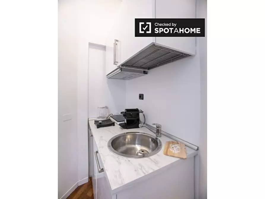 Immagine 7 di Ufficio in affitto  in Via Santa Maria Podone, 20123 Milano MI, Italy a Milano