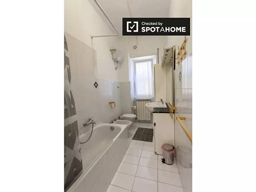 Immagine 11 di Appartamento in affitto  in Via Mattia Battistini, 00167 Roma RM, Italy a Roma