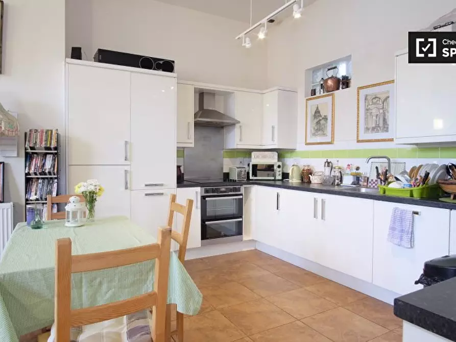 Immagine 11 di Camera condivisa in affitto  in flat, 55 Cooper Rd, London NW10 1BF, UK a Brent