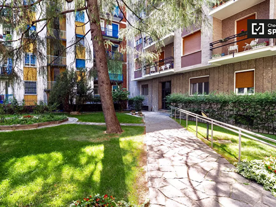 Immagine 16 di Camera condivisa in affitto  in Via Pace a San Donato Milanese