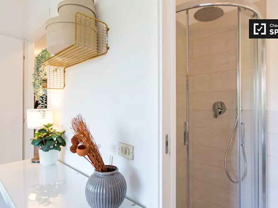 Immagine 5 di Camera condivisa in affitto  in Via Toce a Milano