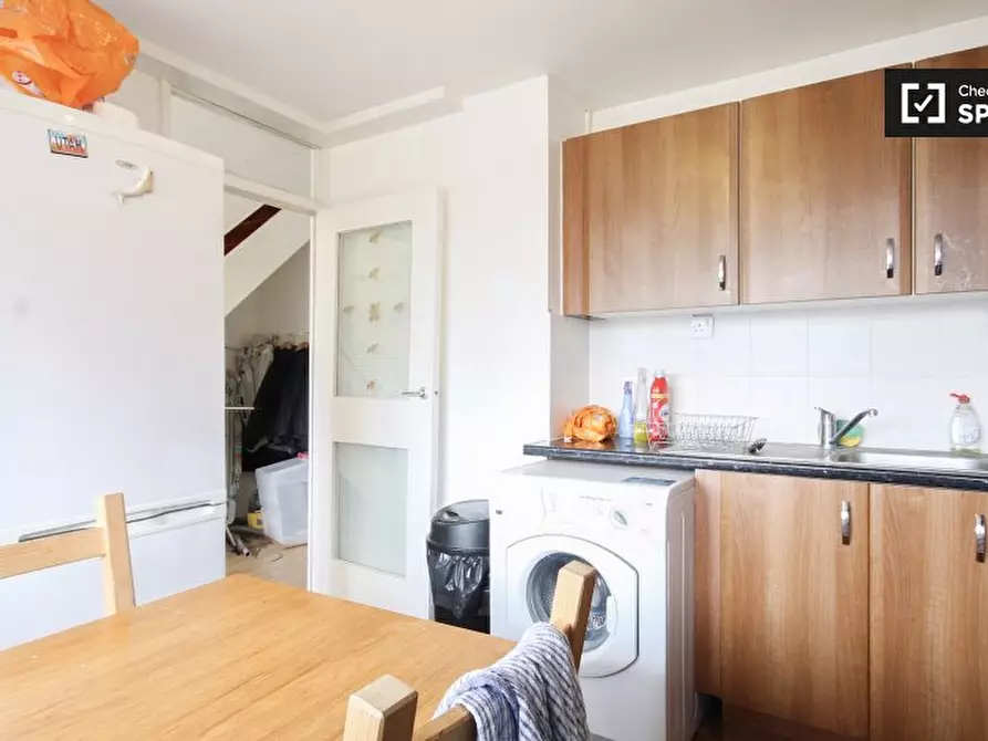 Immagine 6 di Camera condivisa in affitto  in Jubilee Street a Poplar