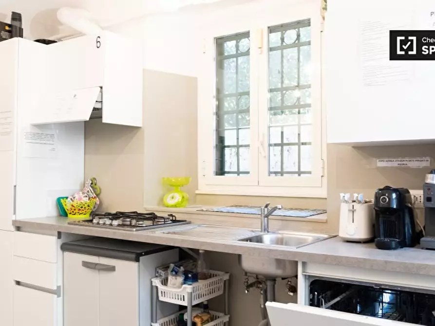 Immagine 12 di Camera condivisa in affitto  in Via dei Giovi, 00141 Roma RM, Italy a Roma