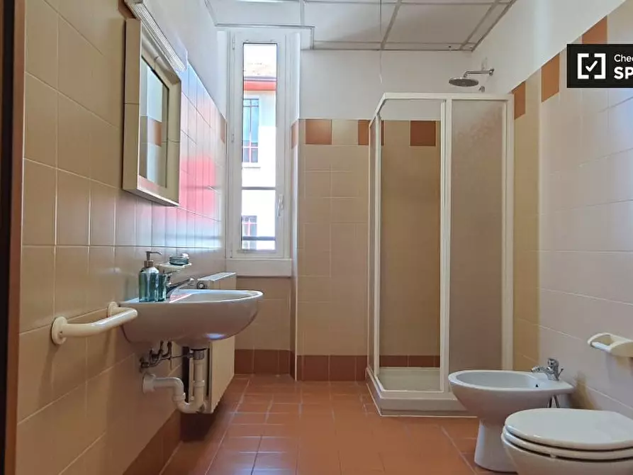 Immagine 18 di Camera condivisa in affitto  in Via Anton Giulio Barrili a Milano