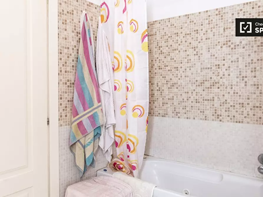 Immagine 8 di Camera condivisa in affitto  in Via Baldassarre Orero, 00159 Roma RM, Italy a Roma