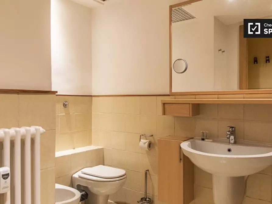 Immagine 10 di Appartamento in affitto  in Via Marmorata a Roma