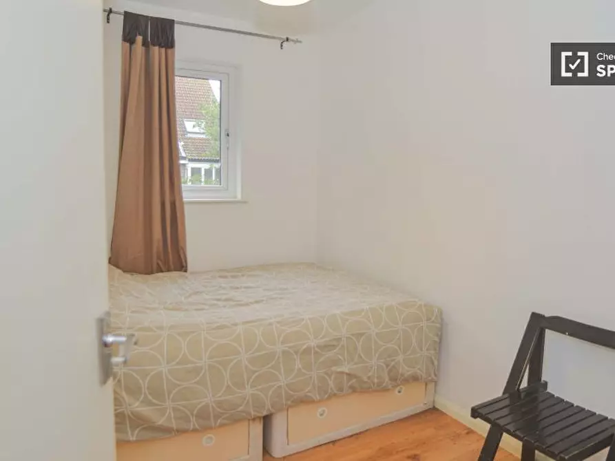 Immagine 10 di Appartamento in affitto  in Bowers Walk a East Ham