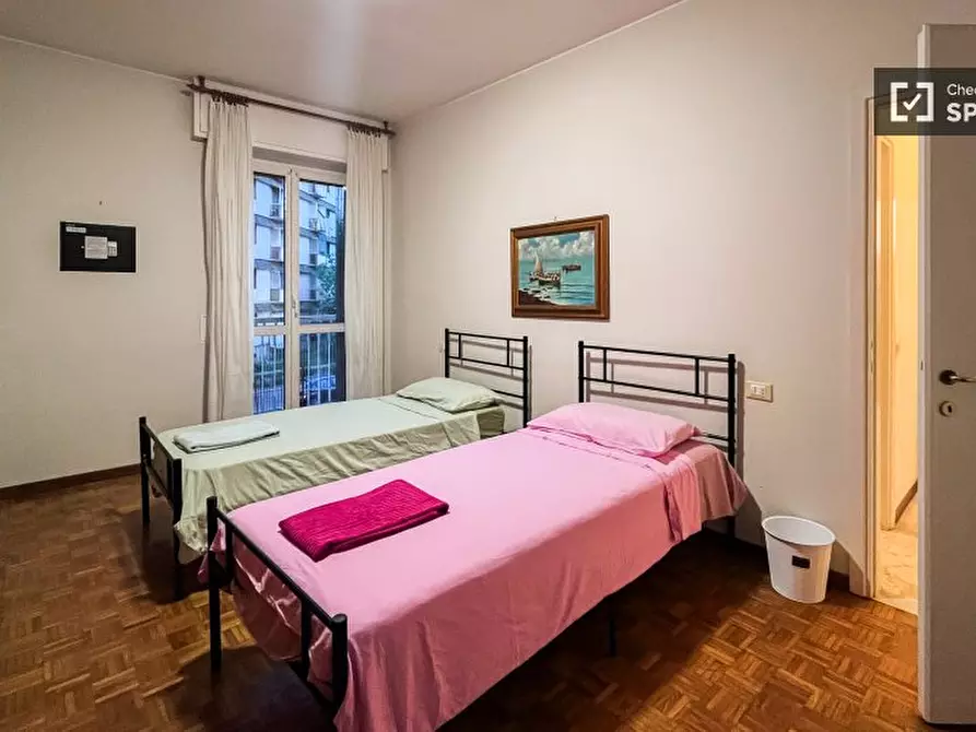 Immagine 2 di Camera condivisa in affitto  in Via Villapizzone a Milano